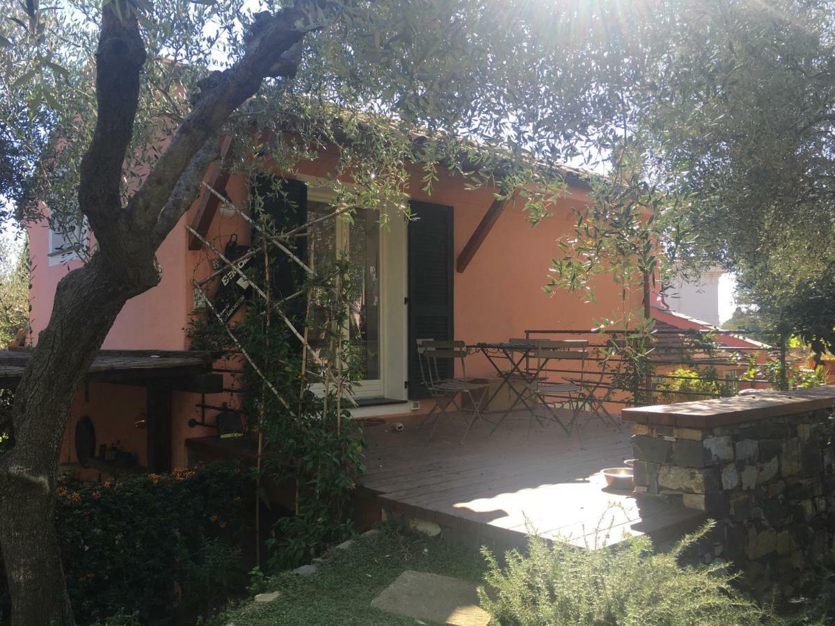 Vila La Casa Di Fedra Imperia Exteriér fotografie